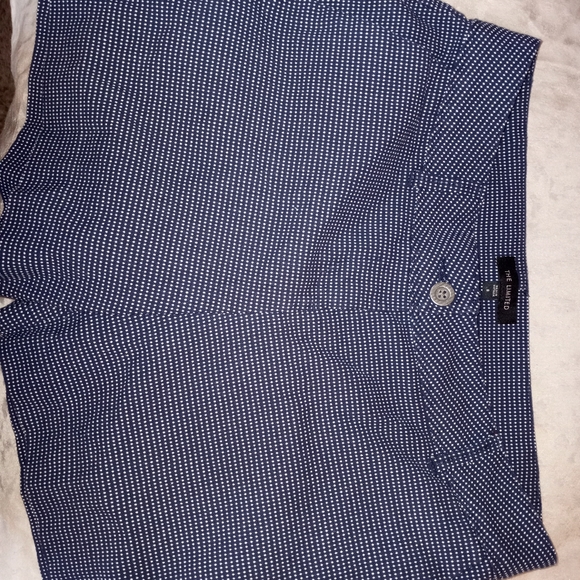 Shorts - Picture 1 of 3